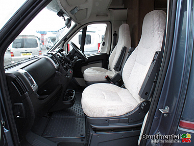  2016-autotrail-imala-625-for-sale-uc5986-19.jpg