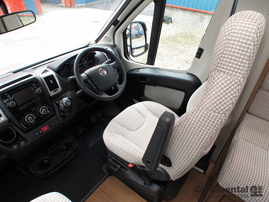  2016-autotrail-tracker-eks-for-sale-ros255-20.jpg