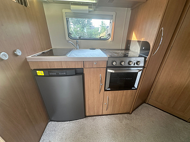  2016-autotrail-tribute-715-for-sale-uc6184-25.jpg