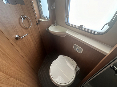 2016-autotrail-tribute-715-for-sale-uc6184-62.jpg