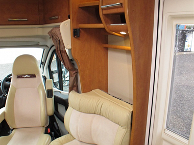  2016-carthago-chic-c-line-t49-for-sale-uc5922-18.jpg