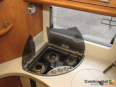  2016-carthago-chic-c-line-t49-for-sale-uc5922-24.jpg