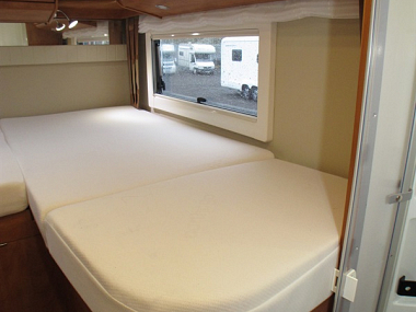  2016-carthago-chic-c-line-t49-for-sale-uc5922-42.jpg