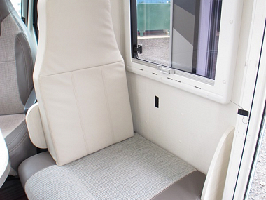  2016-chausson-welcome-737-for-sale-uc5987-23.jpg