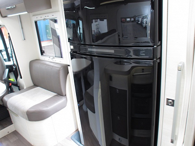  2016-chausson-welcome-737-for-sale-uc5987-35.jpg