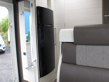  2016-chausson-welcome-737-for-sale-uc5987-40.jpg
