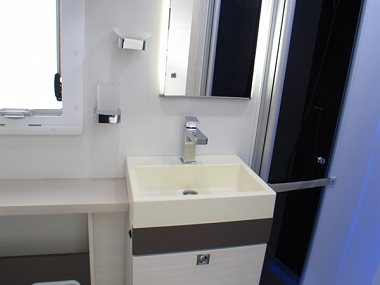  2016-chausson-welcome-737-for-sale-uc5987-58.jpg
