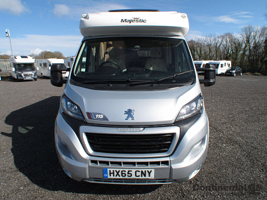  2016-elddis-majestic-for-sale-uc5677-1.jpg