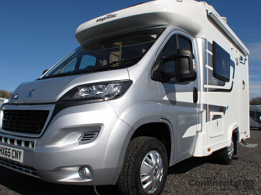  2016-elddis-majestic-for-sale-uc5677-11.jpg