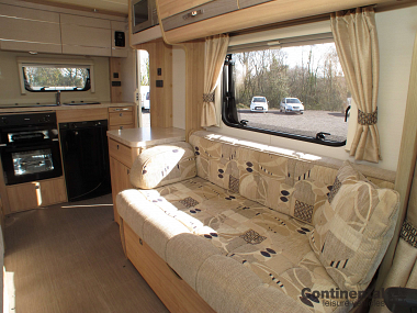  2016-elddis-majestic-for-sale-uc5677-26.jpg