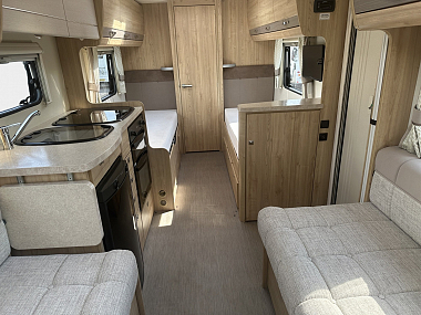  2016-elddis-sussex-ashington-for-sale-uc6025-12.jpg