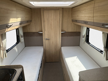  2016-elddis-sussex-ashington-for-sale-uc6025-13.jpg