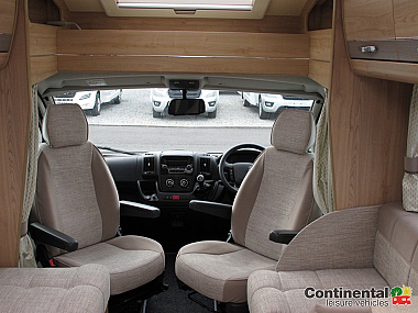  2016-elddis-sussex-ashington-for-sale-uc6025-1_2.jpg