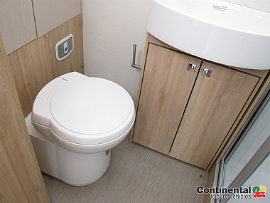  2016-elddis-sussex-ashington-for-sale-uc6025-26.jpg