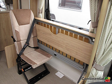  2016-elddis-sussex-ashington-for-sale-uc6025-7_1.jpg