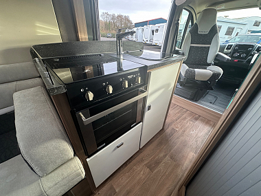  2016-swift-autocruise-rhythm-for-sale-uc6085-21.jpg