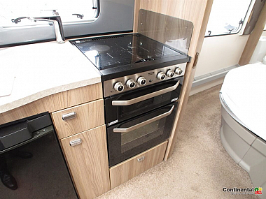  2016-swift-challenger-580gts-for-sale-uc5867-28.jpg