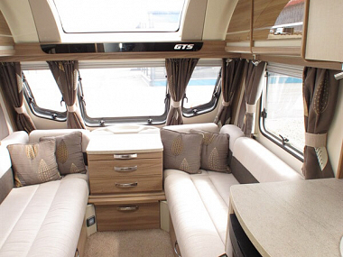  2016-swift-challenger-580gts-for-sale-uc5867-9.jpg