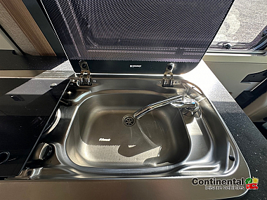  2017-autocruise-select-122-for-sale-ros342-19.jpg