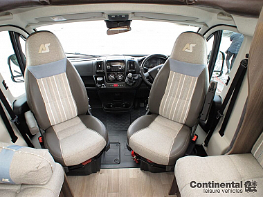  2017-autosleeper-corinium-rb-for-sale-uc5858-18.jpg
