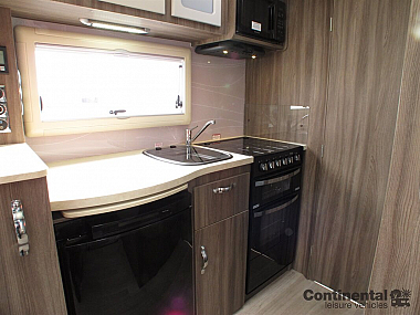  2017-autosleeper-corinium-rb-for-sale-uc5858-37.jpg