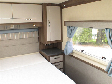  2017-autosleeper-corinium-rb-for-sale-uc5858-40.jpg