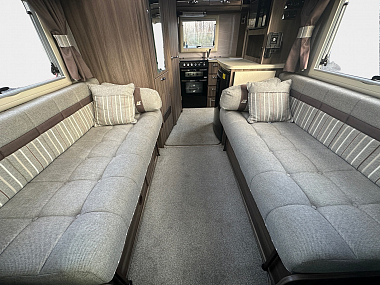  2017-autosleeper-stanton-for-sale-uc6080-12.jpg
