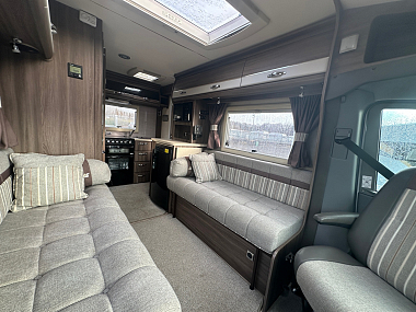  2017-autosleeper-stanton-for-sale-uc6080-22.jpg