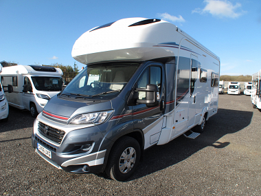  2017-autotrail-apache-634-for-sale-uc5541-2.jpg