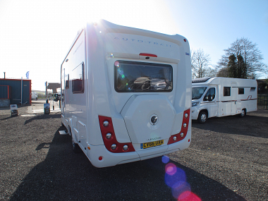  2017-autotrail-apache-634-for-sale-uc5541-5.jpg