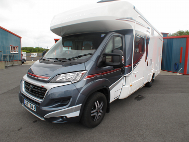  2017-autotrail-frontier-serrano-for-sale-uc5558-3.jpg