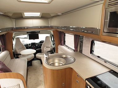  2017-autotrail-frontier-serrano-for-sale-uc5558-39.jpg