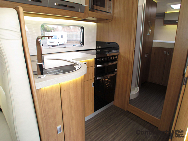  2017-autotrail-frontier-serrano-for-sale-uc5659-72.jpg