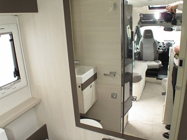  2017-chausson-welcome-530-for-sale-uc5795-38.jpg