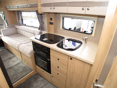  2017-elddis-autoquest-175-uc5415-33.jpg