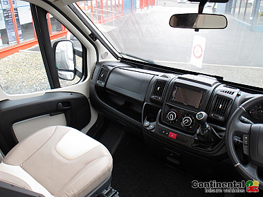  2017-rapido-680ff-for-sale-uc5976-11.jpg