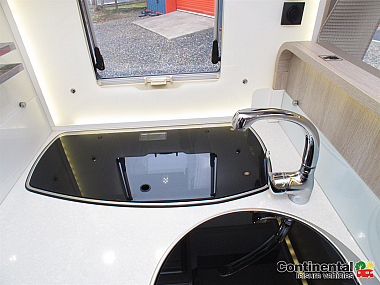  2017-rapido-680ff-for-sale-uc5976-26.jpg