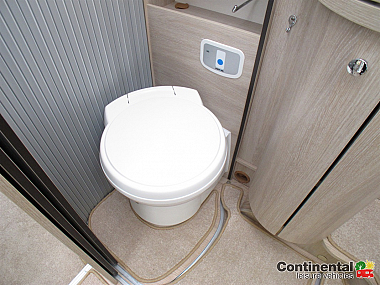  2017-rapido-680ff-for-sale-uc5976-43.jpg