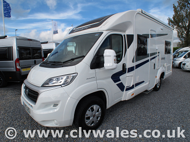  2017-swift-escape-664-for-sale-in-south-wales-uc5492-2.jpg