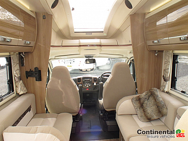  2017-swift-kontiki-635-for-sale-uc5931-11.jpg