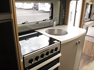  2017-swift-kontiki-635-for-sale-uc5931-17.jpg