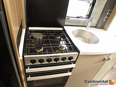  2017-swift-kontiki-635-for-sale-uc5931-18.jpg