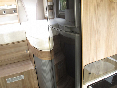  2017-swift-kontiki-635-for-sale-uc5931-20.jpg
