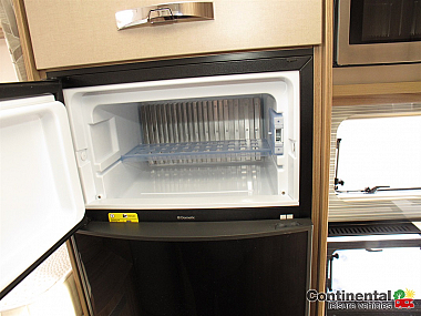  2017-swift-kontiki-635-for-sale-uc5931-21.jpg