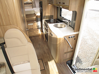  2017-swift-kontiki-635-for-sale-uc5931-32.jpg