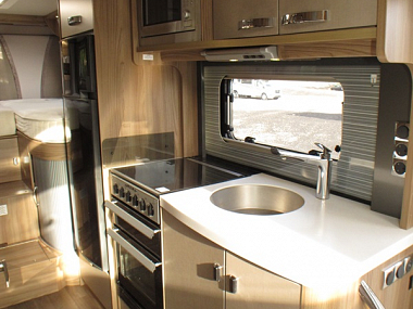  2017-swift-kontiki-635-for-sale-uc5931-34.jpg