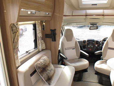 2017-swift-kontiki-635-for-sale-uc5953-30.jpg
