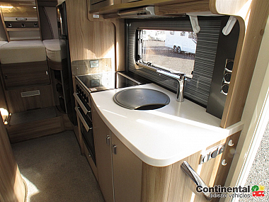  2017-swift-kontiki-635-for-sale-uc5953-36.jpg