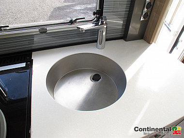  2017-swift-kontiki-635-for-sale-uc5953-38.jpg