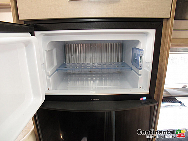 2017-swift-kontiki-635-for-sale-uc5953-48.jpg